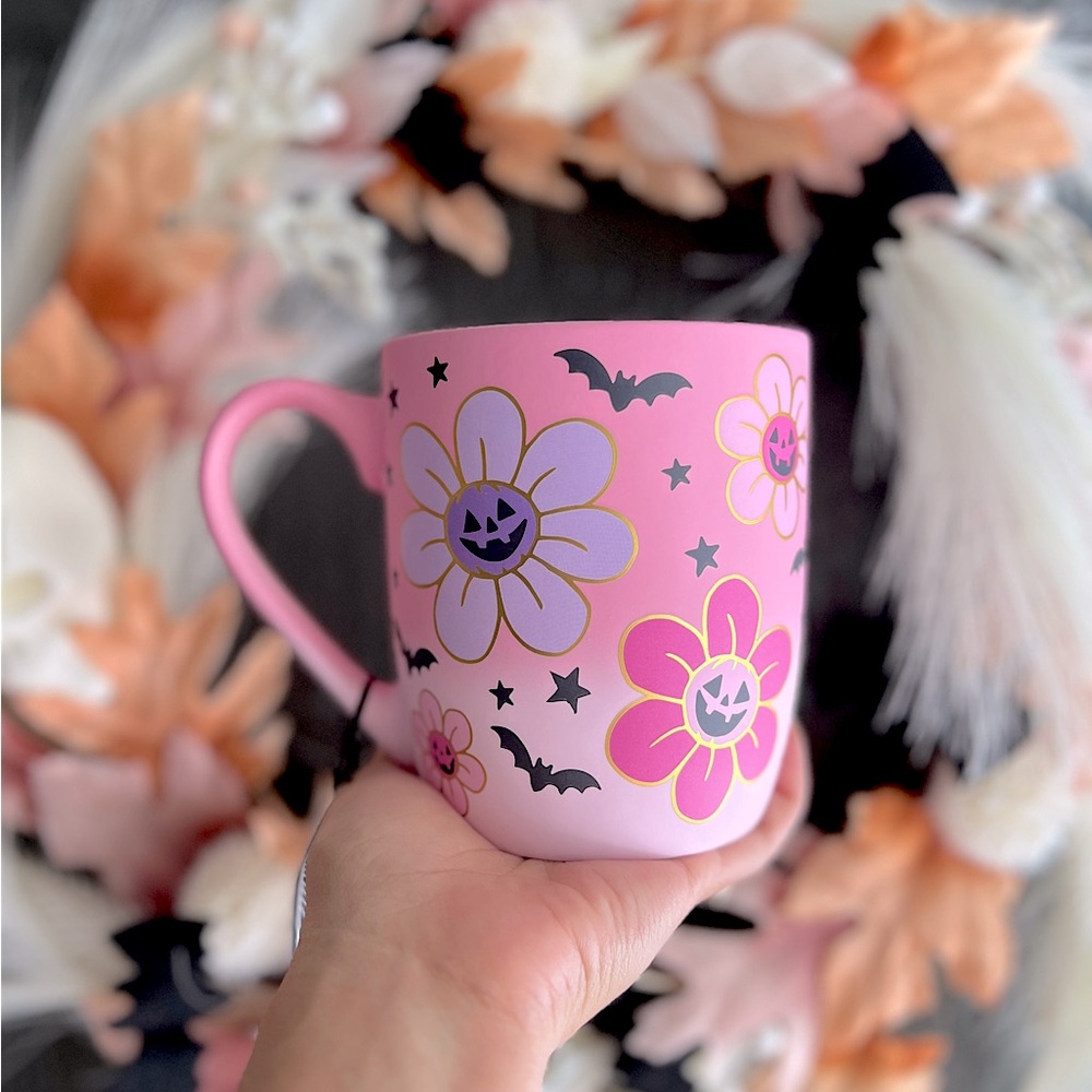✨NEW🎃Cobwebs and Cauldrons Soft Touch Flower Jack o Lanterns Print Mug🩷
